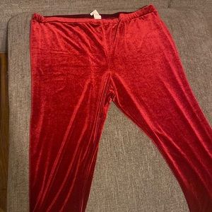 RED VELVET FLARE PANTS